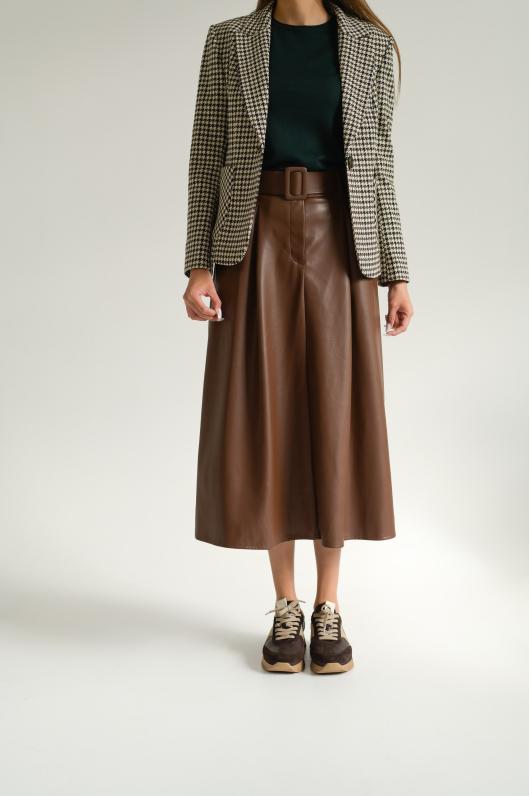 Юбка из эко-кожи длины миди